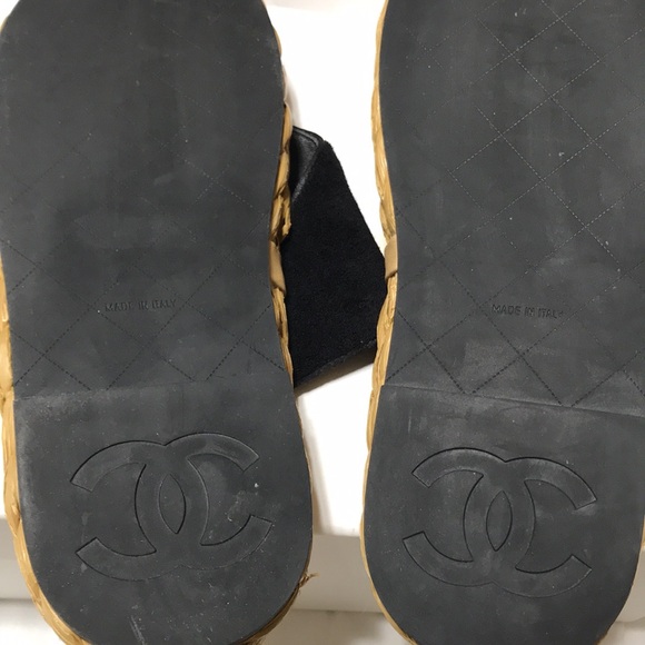Chanel straw thong sandals. Made in Italy. EUC - Picture 12 of 12